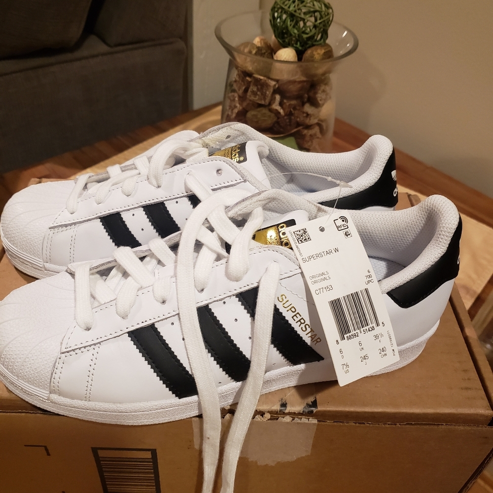 Adidas Superstar